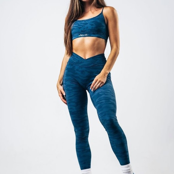 Alphalete Blue Camo Leggings 
